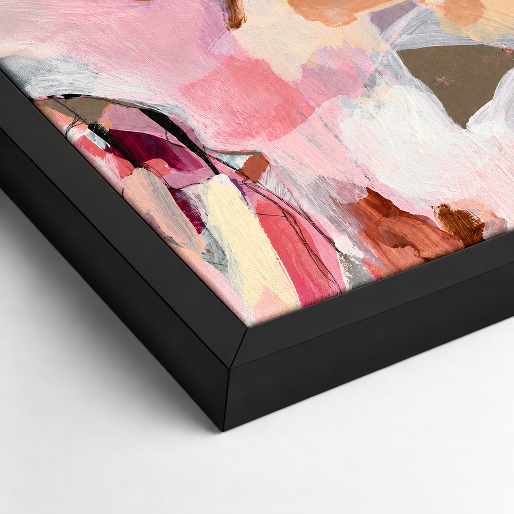 Картина на платно Blush Petals – детайл с черна рамка