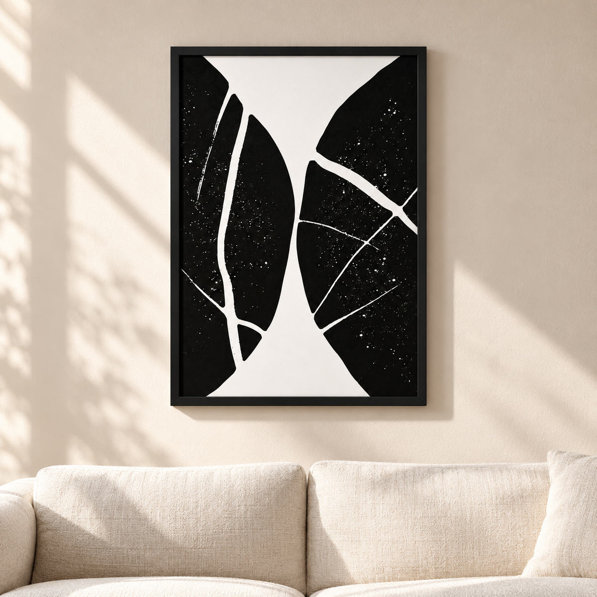 Постер  Monochrome Leaves – постер 5:7 в черна рамка със стъкло, светъл минималистичен интериор